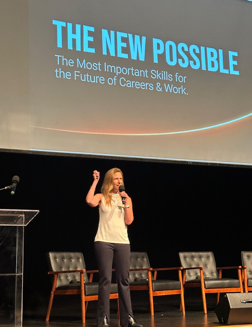 Ilana Golan keynoting on stage